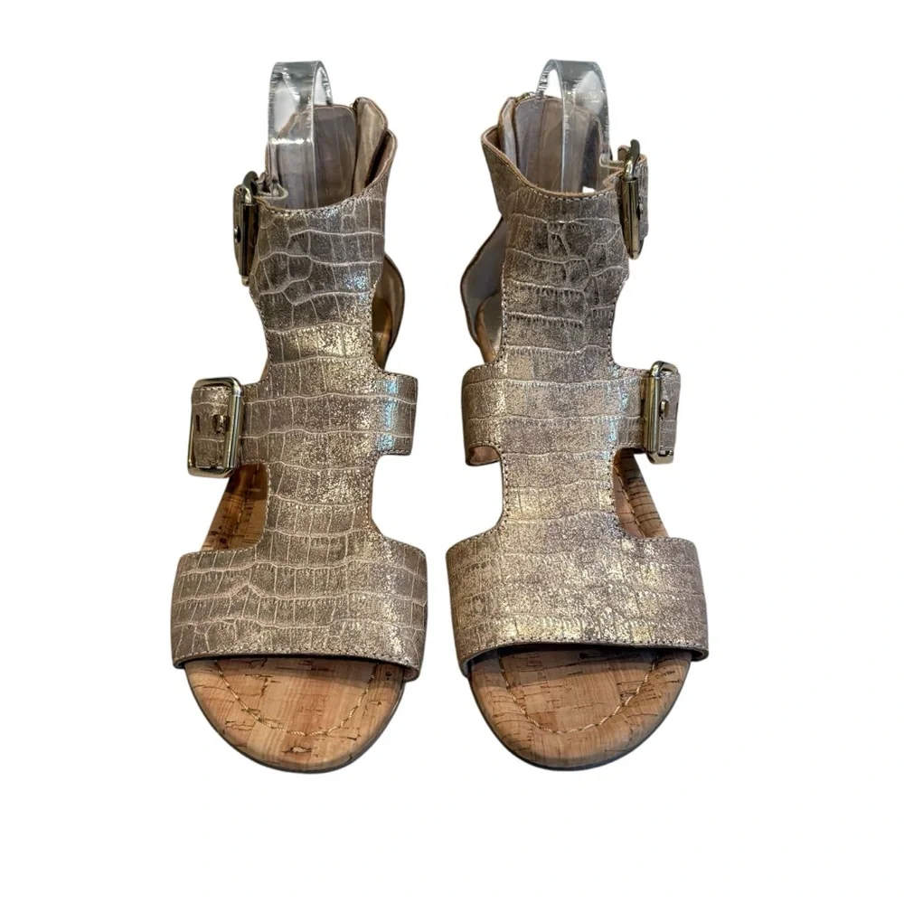 Donald Pliner Olive Wedge Sandals Metallic Gold Rose, Sz 8 - Picture 6 of 15